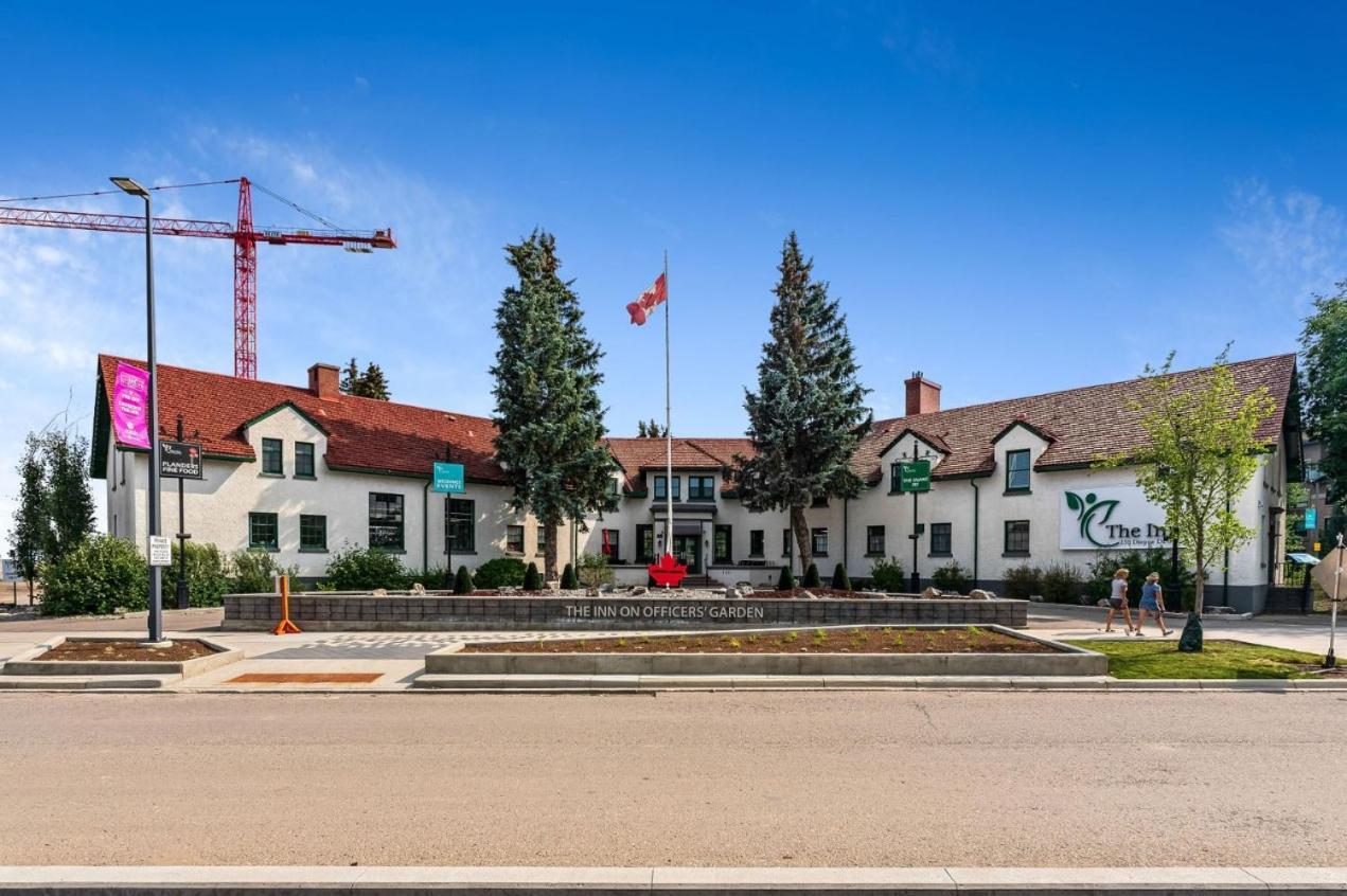The Inn On Officers' Garden YYC Esterno foto